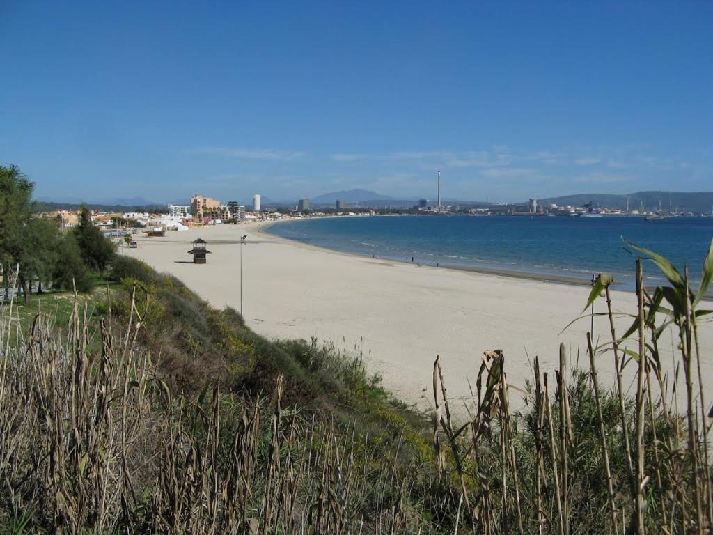 דירות אלגסירס Estudio A Pie De Playa Con Bano Y Cocina Privados מראה חיצוני תמונה
