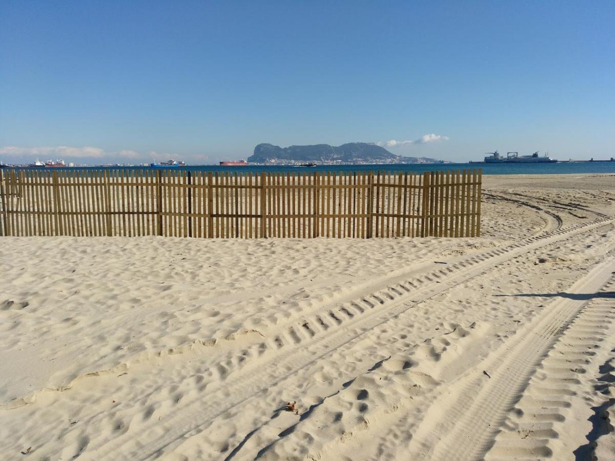 דירות אלגסירס Estudio A Pie De Playa Con Bano Y Cocina Privados מראה חיצוני תמונה