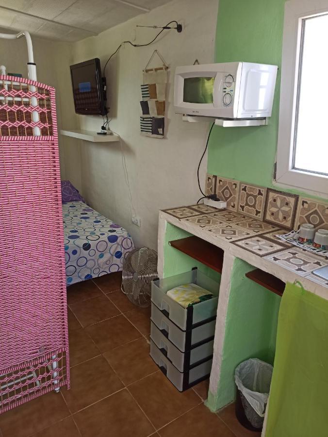 דירות אלגסירס Estudio A Pie De Playa Con Bano Y Cocina Privados מראה חיצוני תמונה
